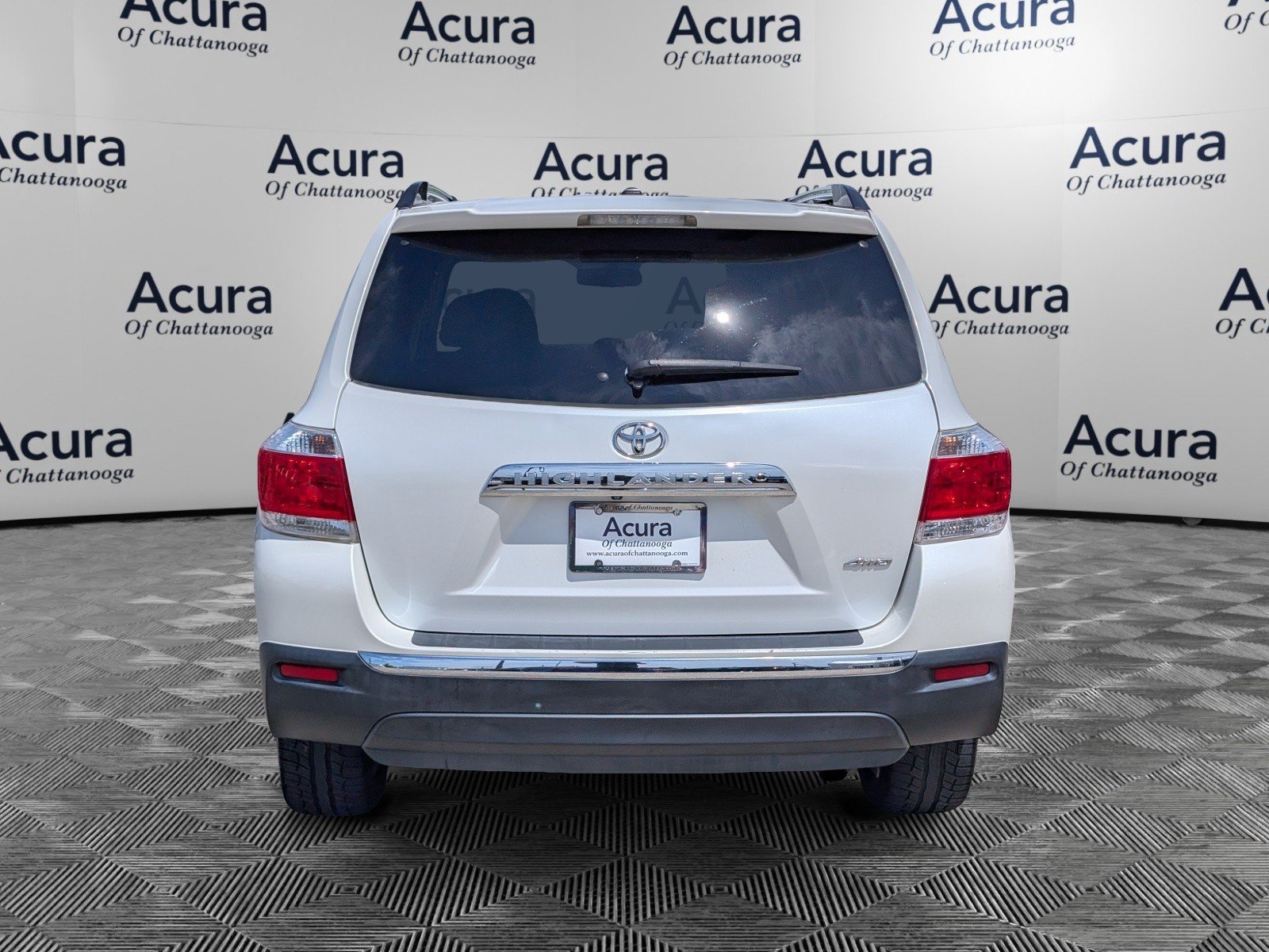 Used 2012 Toyota Highlander Limited w/ Tow Pkg AWD/4WD image 6