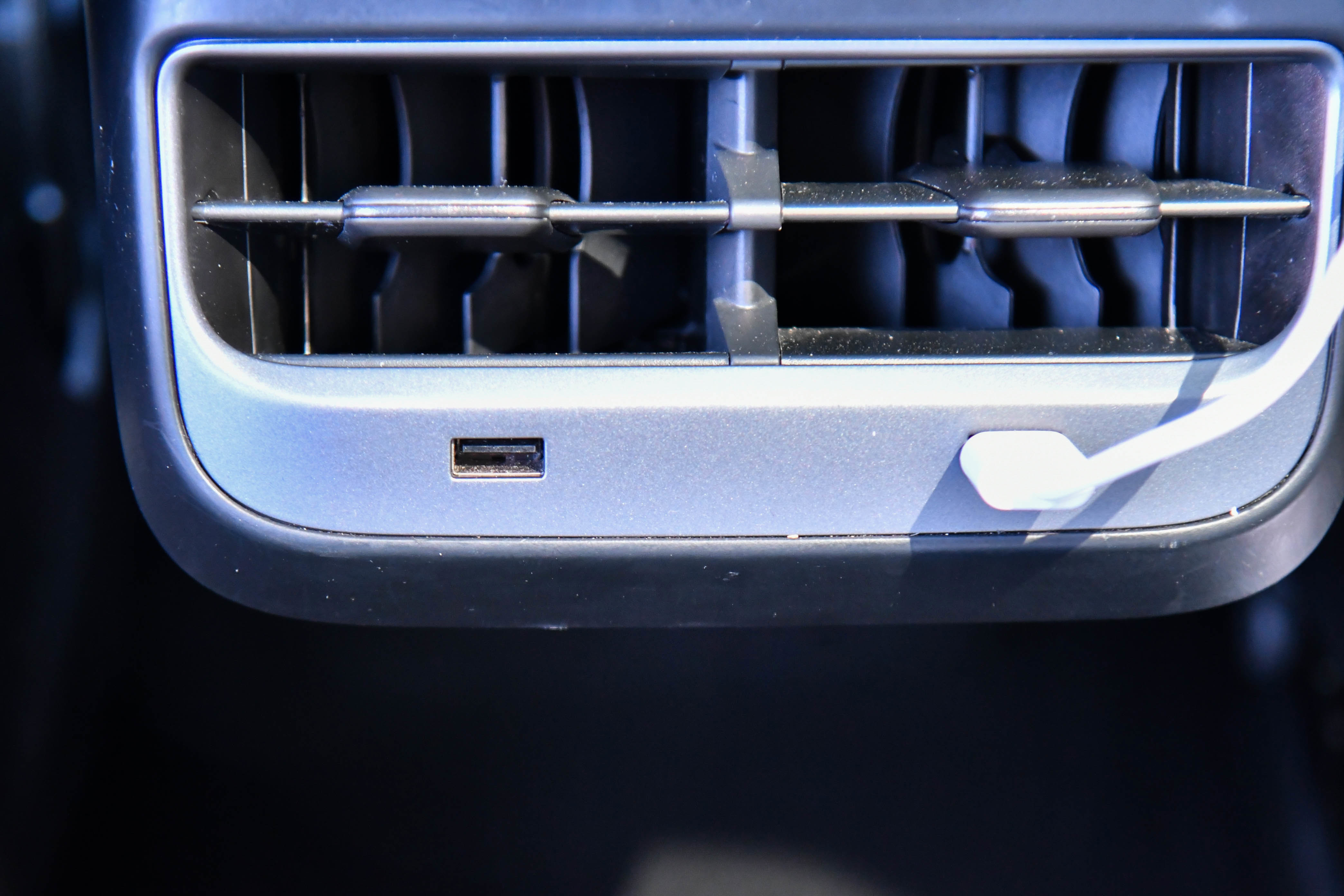 Used 2018 Tesla Model 3 Long Range image 34