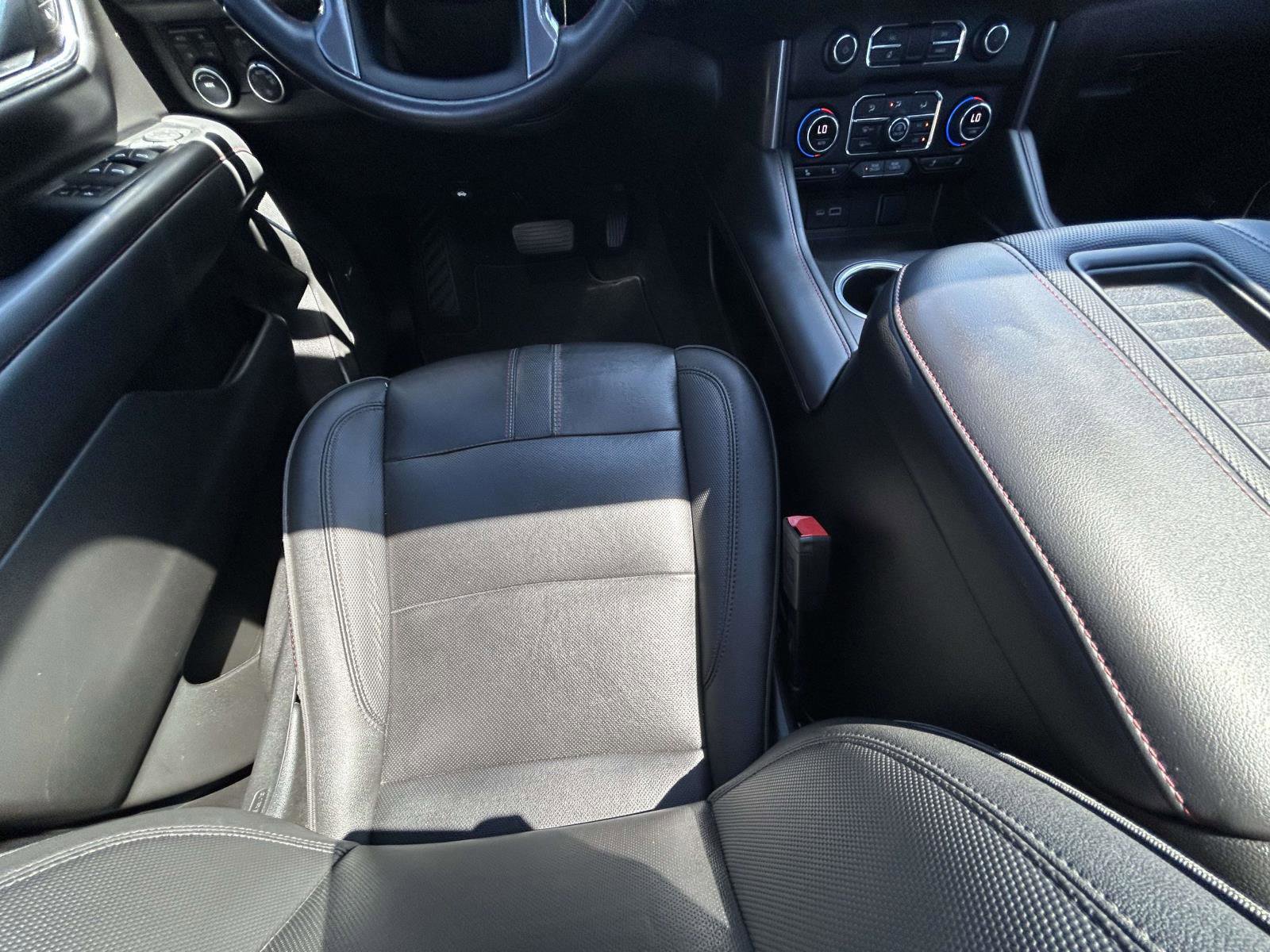 Used 2022 Chevrolet Tahoe RST w/ Sport Performance Package AWD/4WD image 14