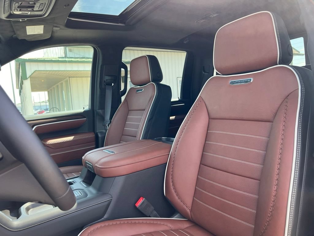 New 2026 GMC Sierra 2500 Denali Ultimate w/ LPO, Black Badging Package AWD/4WD image 24