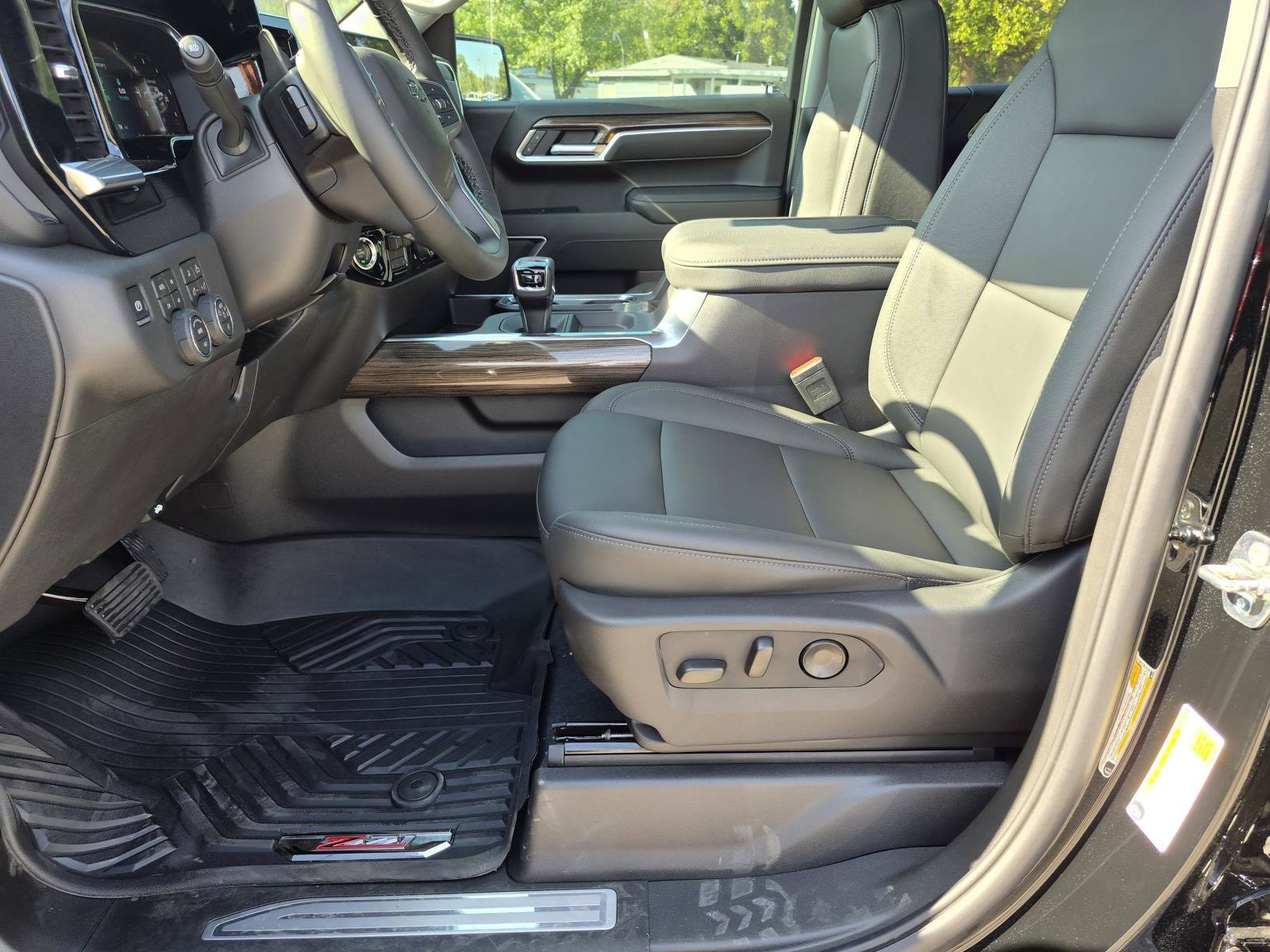 New 2026 Chevrolet Silverado 1500 LT Trail Boss w/ LT Trail Boss Premium Package AWD/4WD image 10