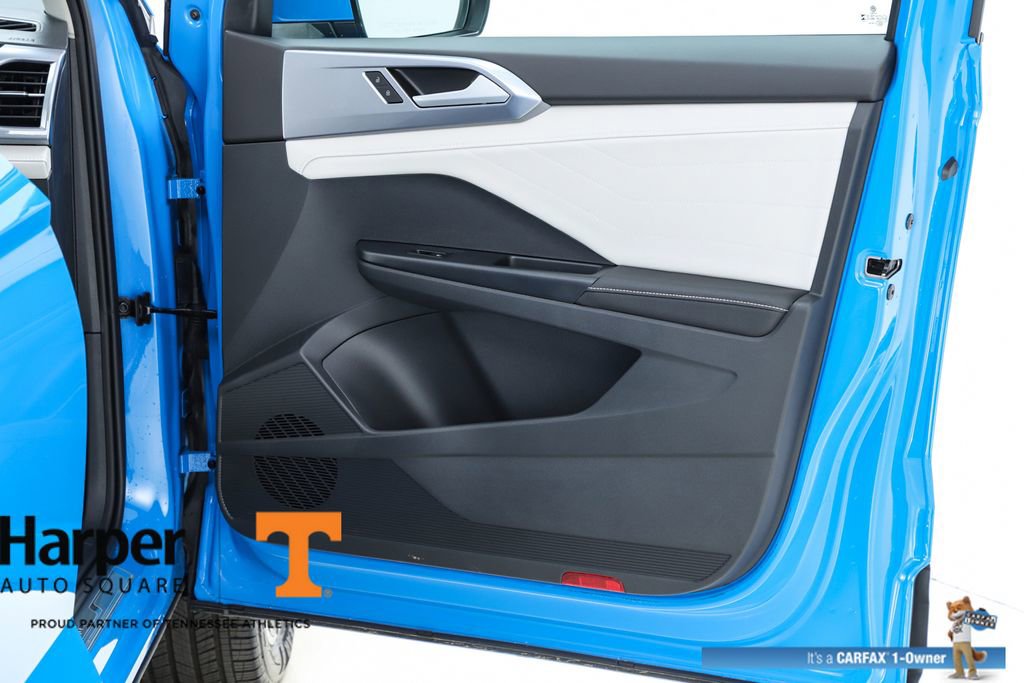 Used 2025 Volkswagen Taos SEL image 69