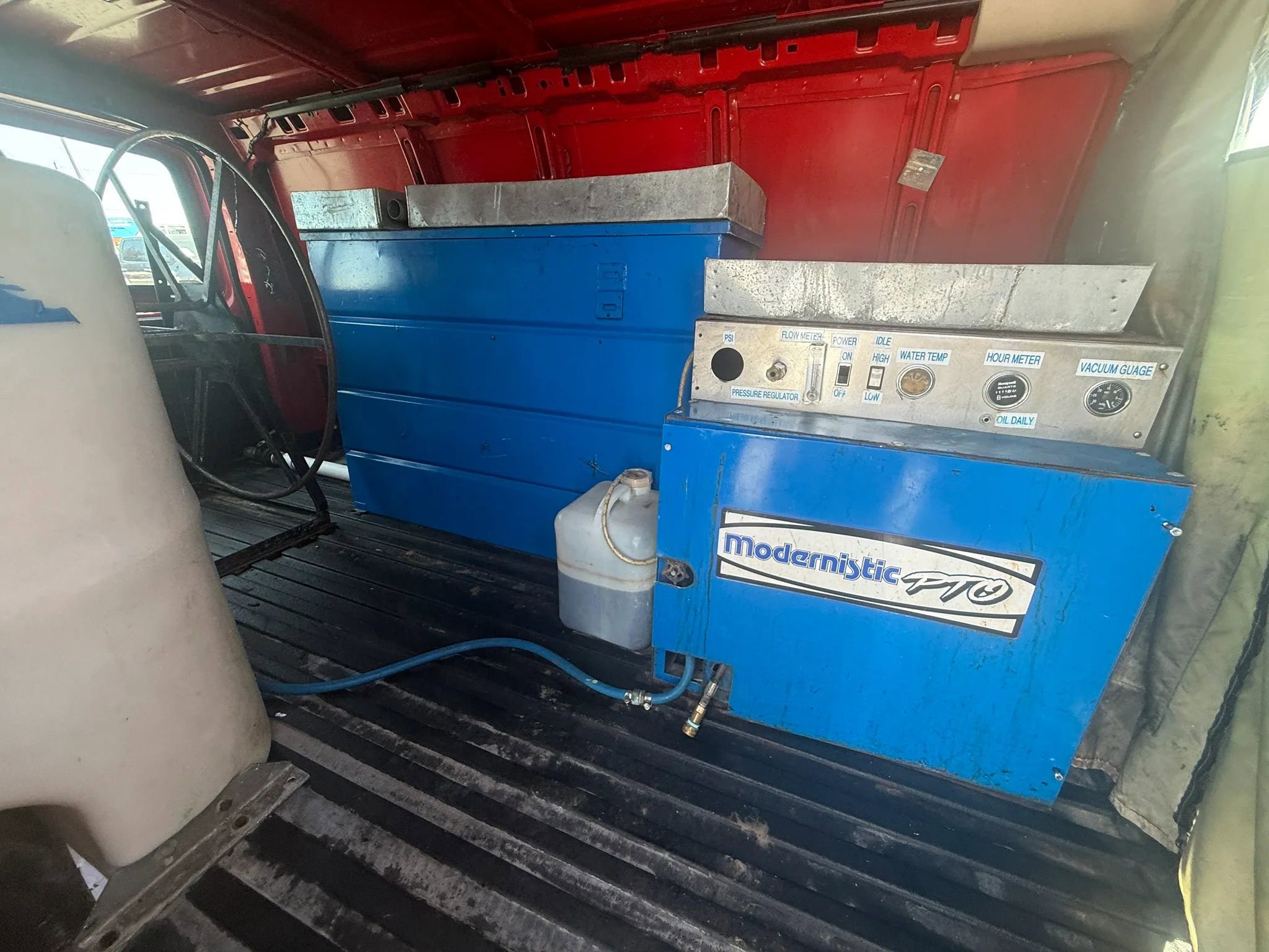 Used 2013 Chevrolet Express 2500 RWD image 13