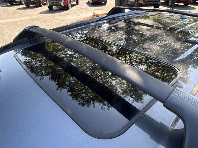 Used 2023 Toyota RAV4 XLE Premium AWD/4WD image 7