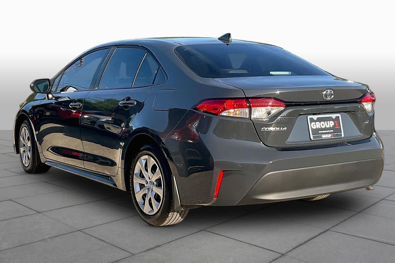 Used 2026 Toyota Corolla LE FWD image 12