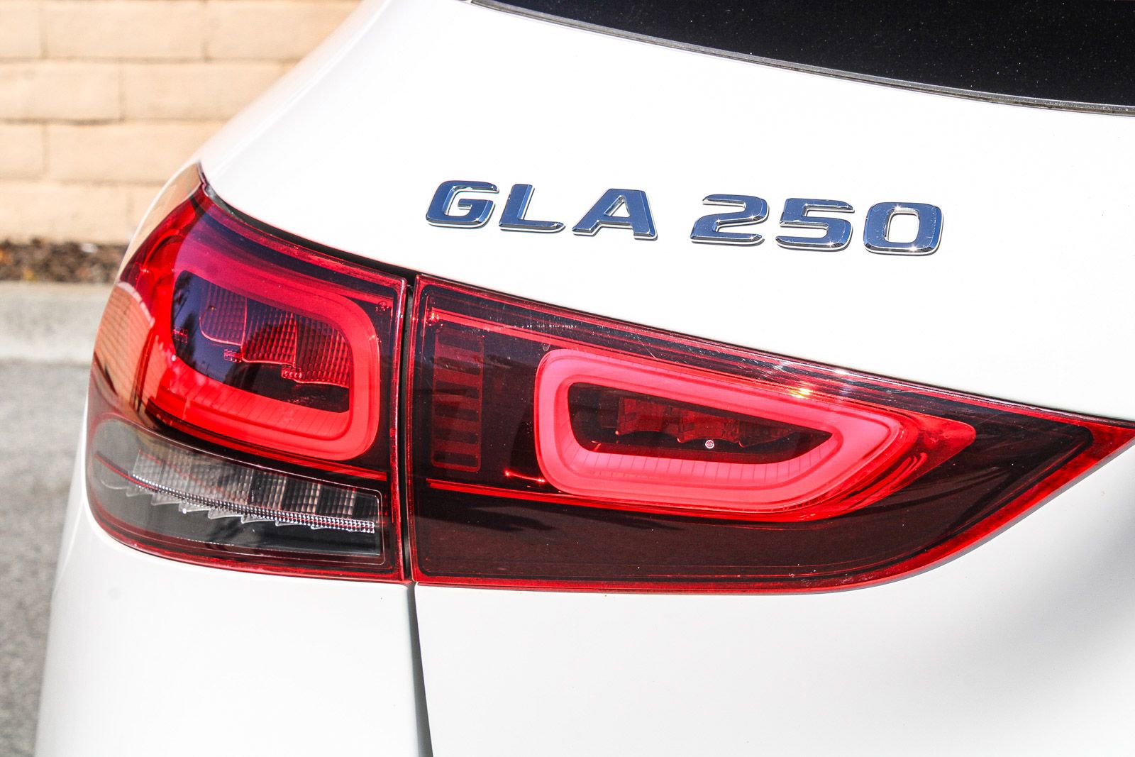 Certified 2022 Mercedes-Benz GLA 250 4MATIC image 10