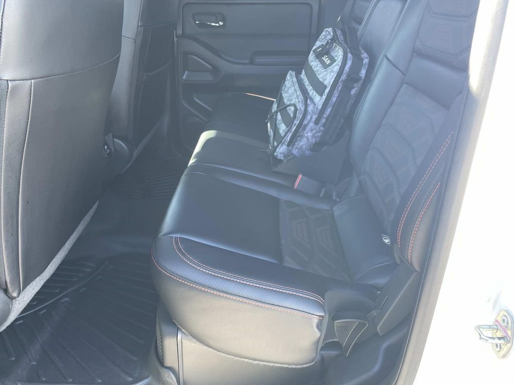 Used 2025 Nissan Frontier PRO-4X w/ Pro Premium Package image 12