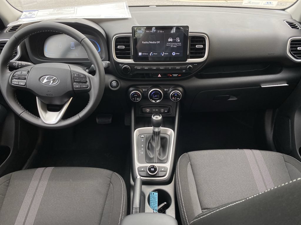 New 2026 Hyundai Venue SEL FWD image 15