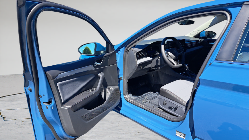 New 2026 Volkswagen Jetta SE FWD image 9