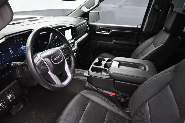 Used 2024 GMC Sierra 1500 SLT AWD/4WD image 26