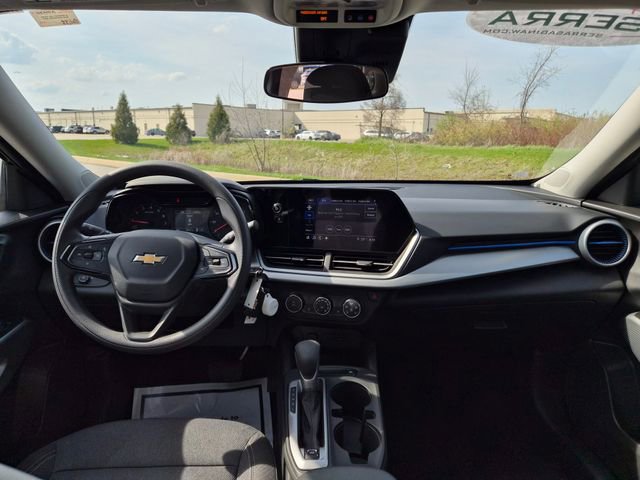 Used 2024 Chevrolet Trax LS w/ LS Convenience Package FWD image 37