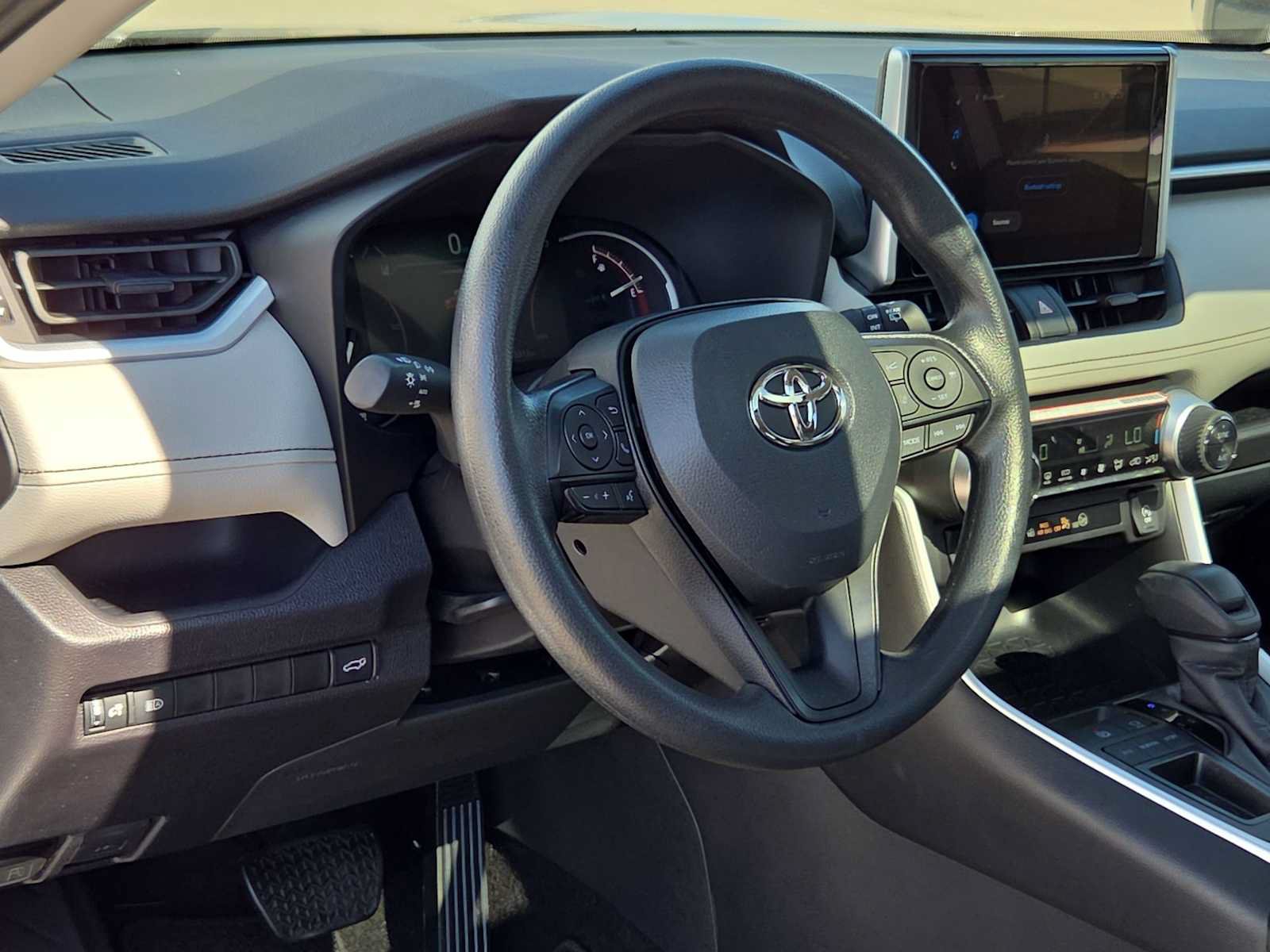 Certified 2025 Toyota RAV4 XLE w/ Convenience Package FWD image 9