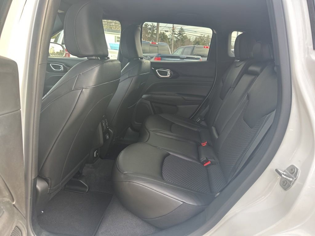 New 2026 Jeep Compass Latitude AWD/4WD image 30