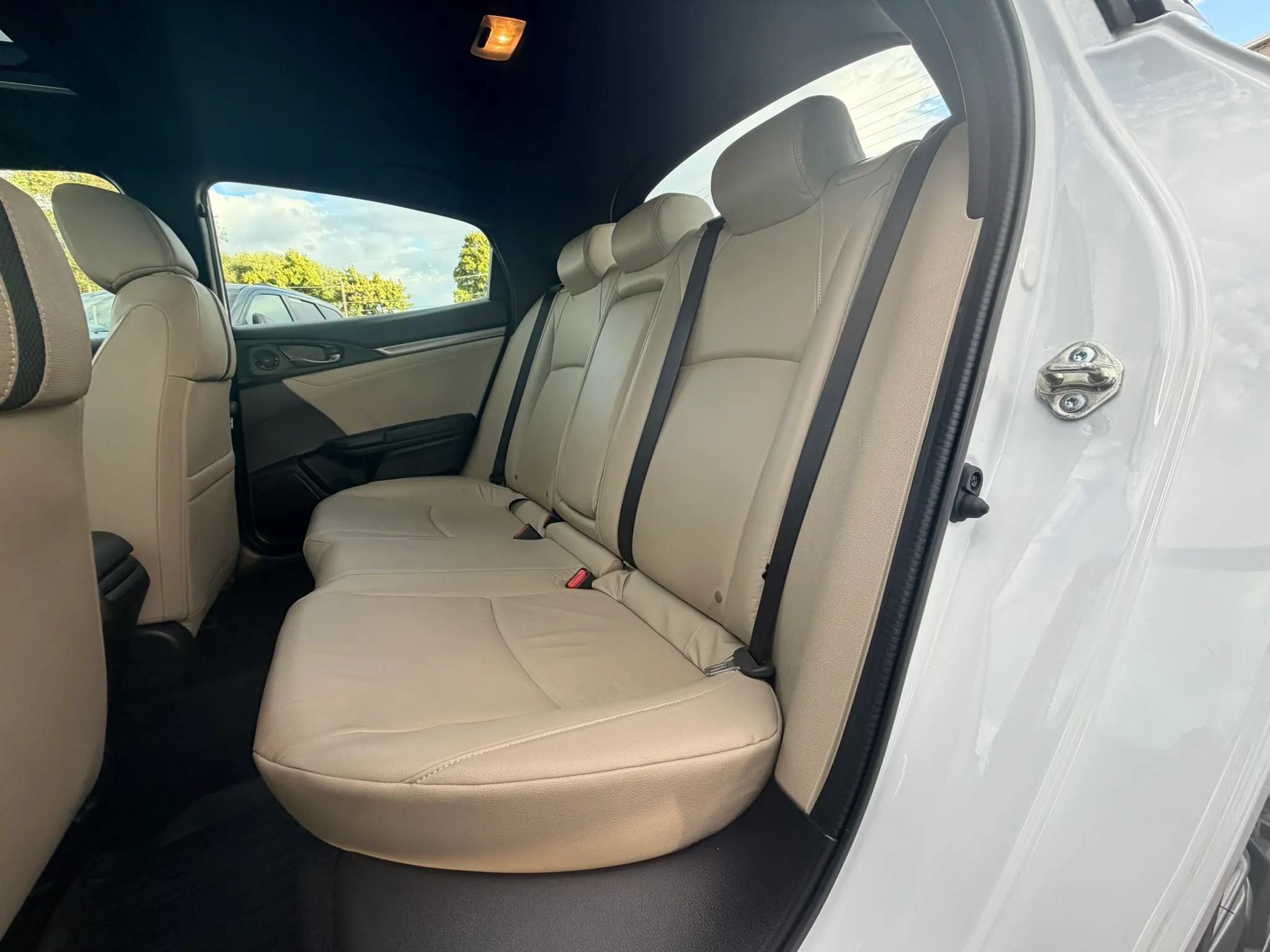 Used 2020 Honda Civic EX-L image 21