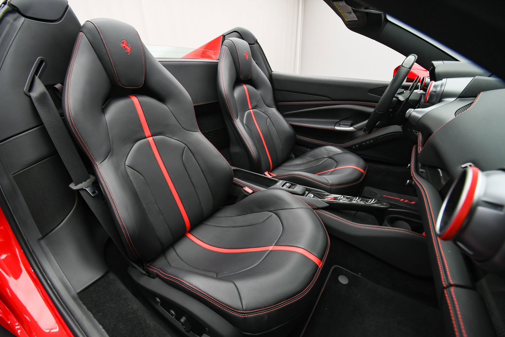 Used 2021 Ferrari F8 Tributo image 16