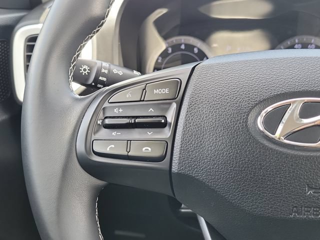 Used 2022 Hyundai Venue Limited w/ Cargo Package FWD image 20