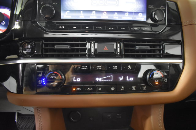 Used 2025 Nissan Pathfinder Platinum AWD/4WD image 18
