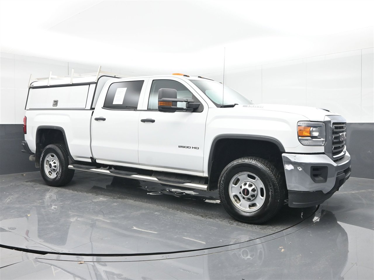 Used 2018 GMC Sierra 2500 2WD Crew Cab w/ Sierra Convenience Package image 3