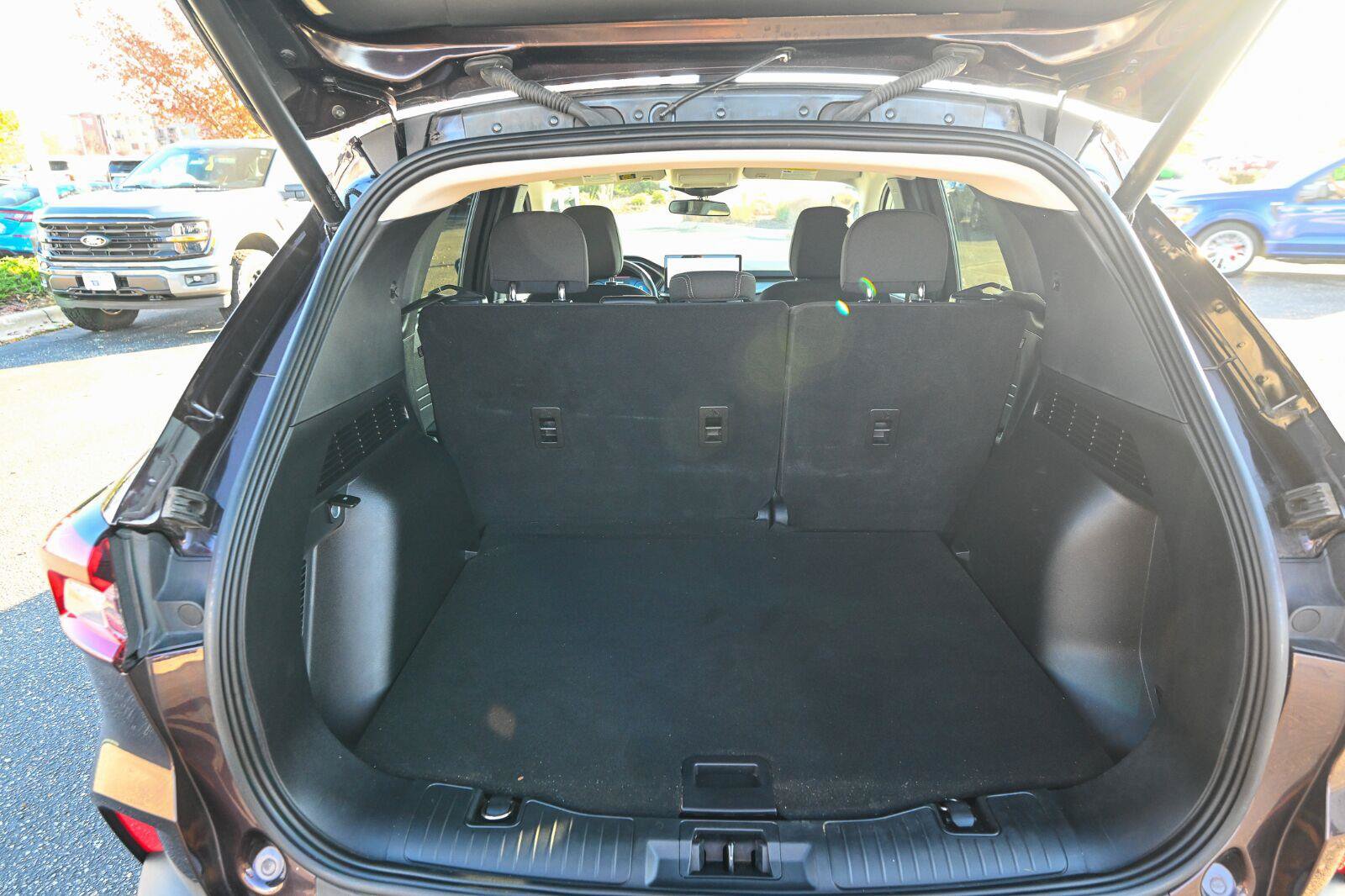 Used 2023 Ford Escape Active w/ Tech Pack #2 AWD/4WD image 16