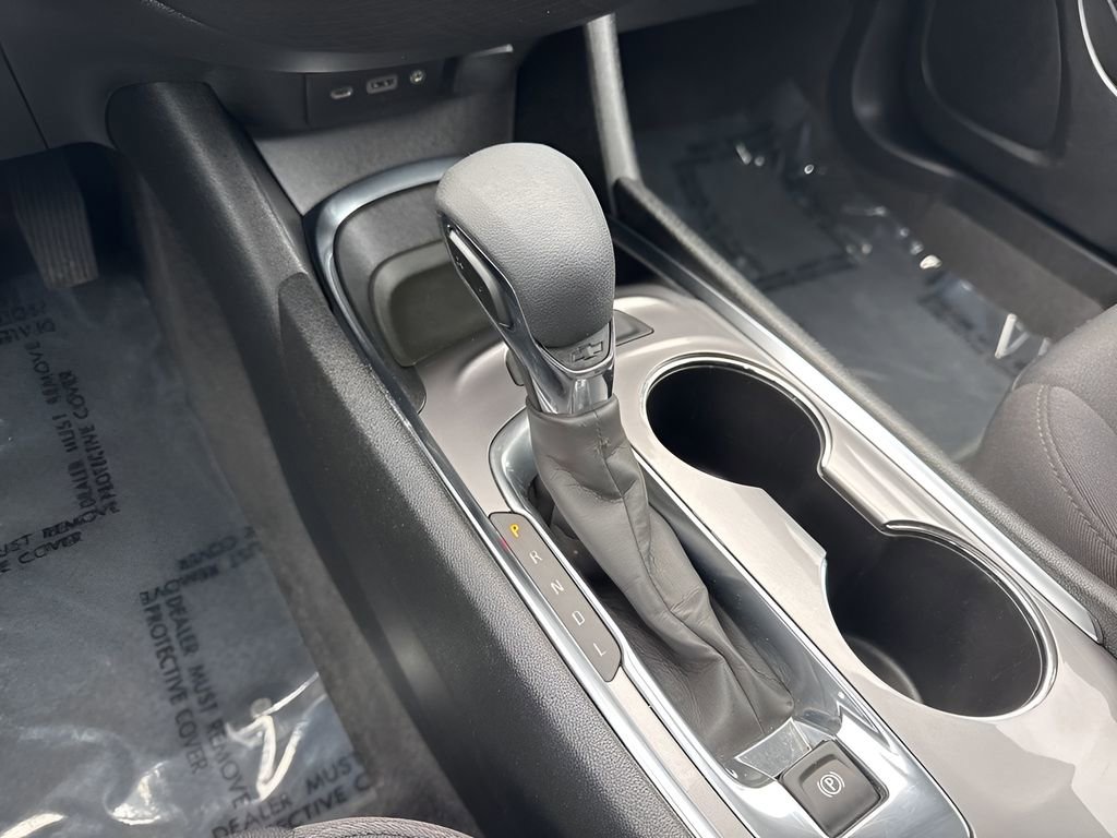 Used 2024 Chevrolet Malibu LT image 17