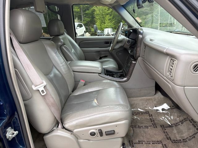 Used 2005 GMC Yukon Denali AWD/4WD image 26