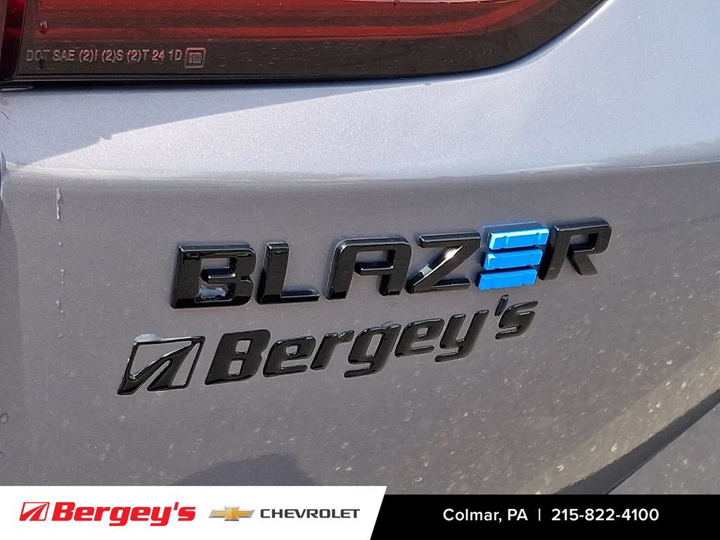 Certified 2024 Chevrolet Blazer EV RS AWD/4WD image 32