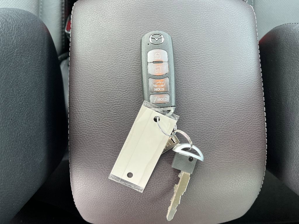 Used 2018 MAZDA MAZDA3 Grand Touring w/ Premium Equipment Package image 17