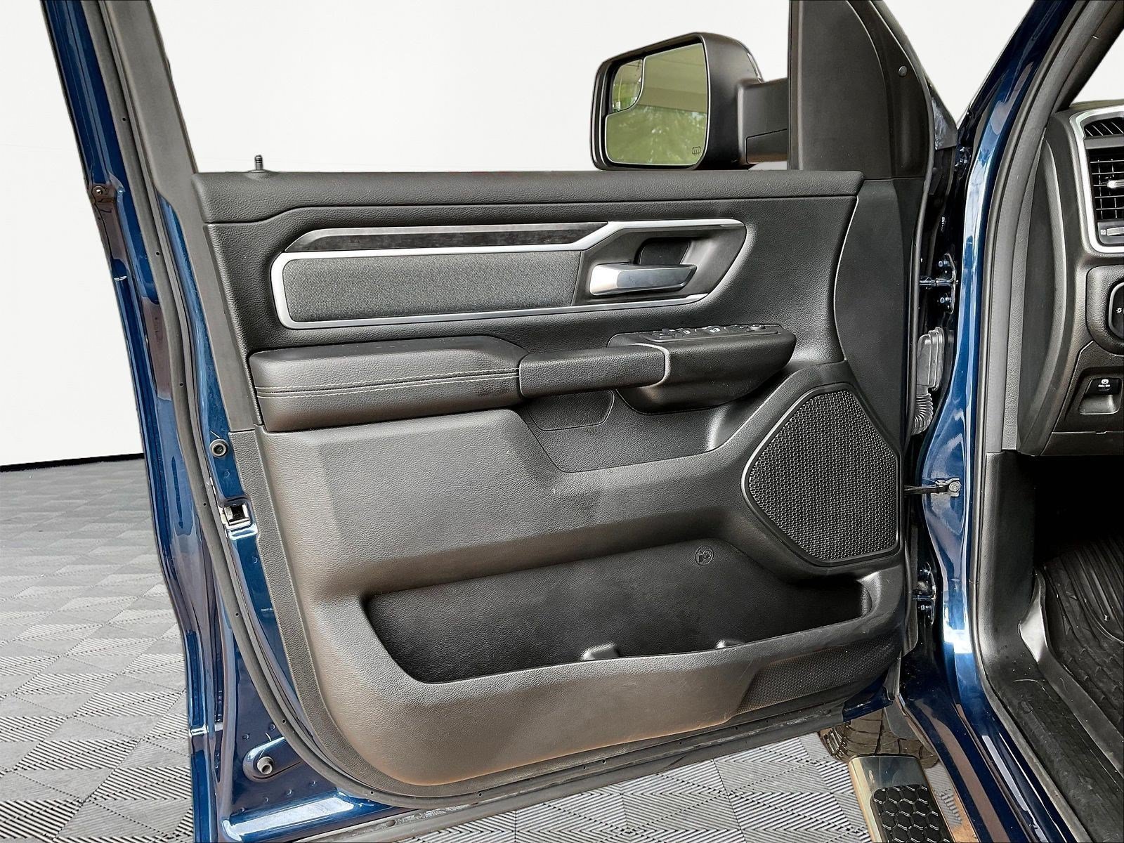 Used 2022 RAM 1500 Big Horn AWD/4WD image 21