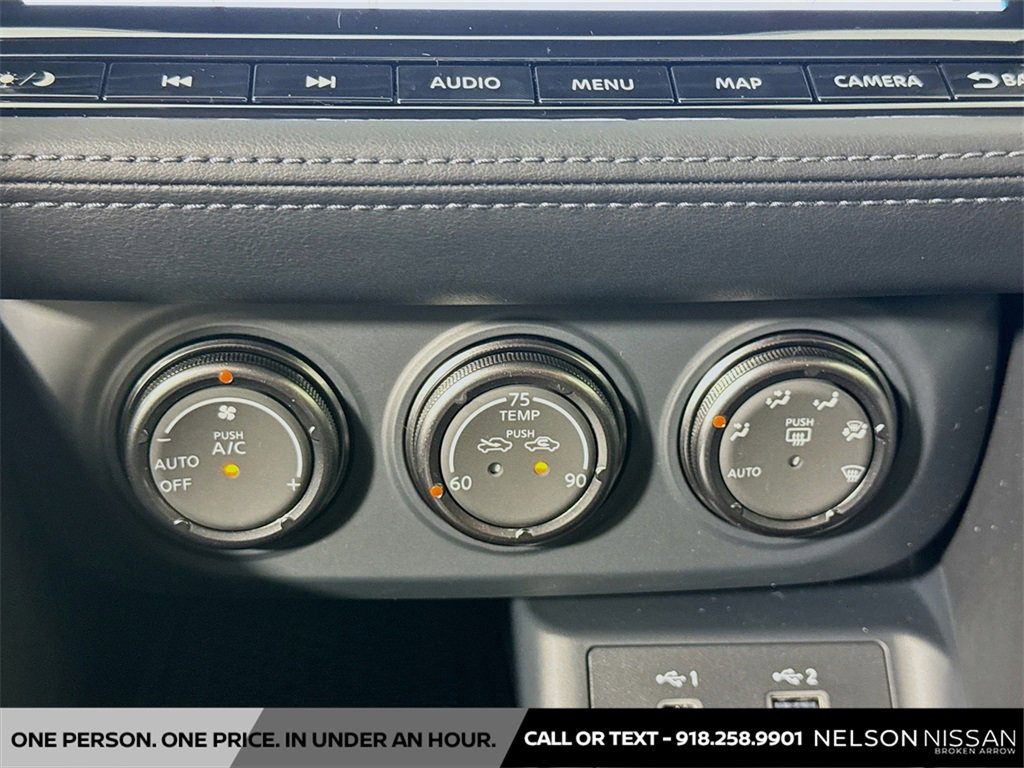 New 2025 Nissan Z Performance w/ Floor Mat Package image 16