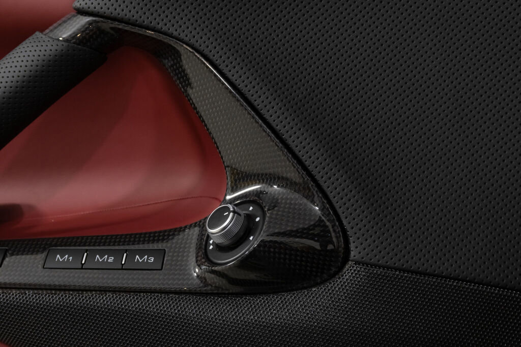 Used 2022 Ferrari 812 GTS image 35