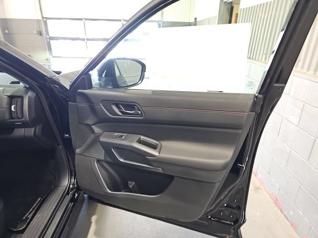 New 2026 Nissan Pathfinder Rock Creek AWD/4WD image 28