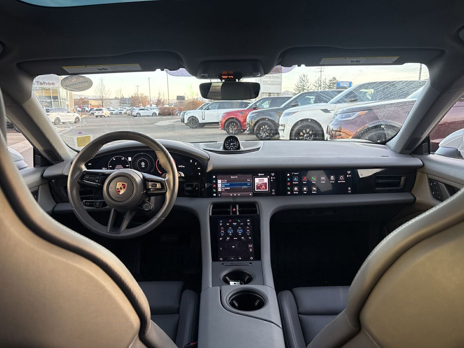 Used 2024 Porsche Taycan 4S image 9