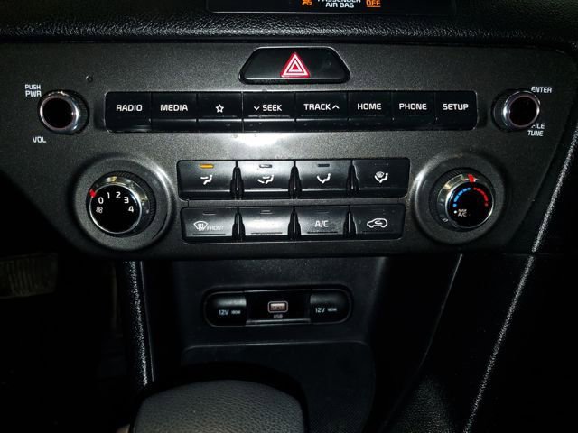 Used 2022 Kia Sportage LX image 19