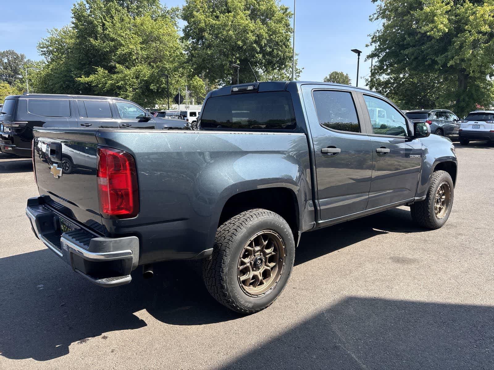 Used 2019 Chevrolet Colorado W/T w/ WT Convenience Package RWD image 2