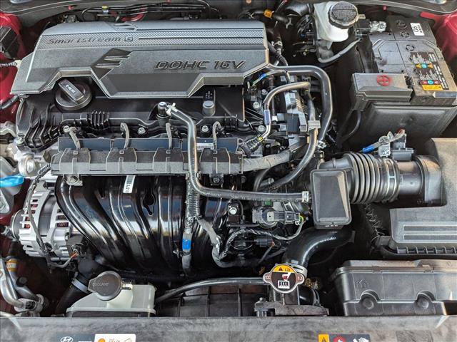 Used 2025 Hyundai Elantra Sport FWD image 22