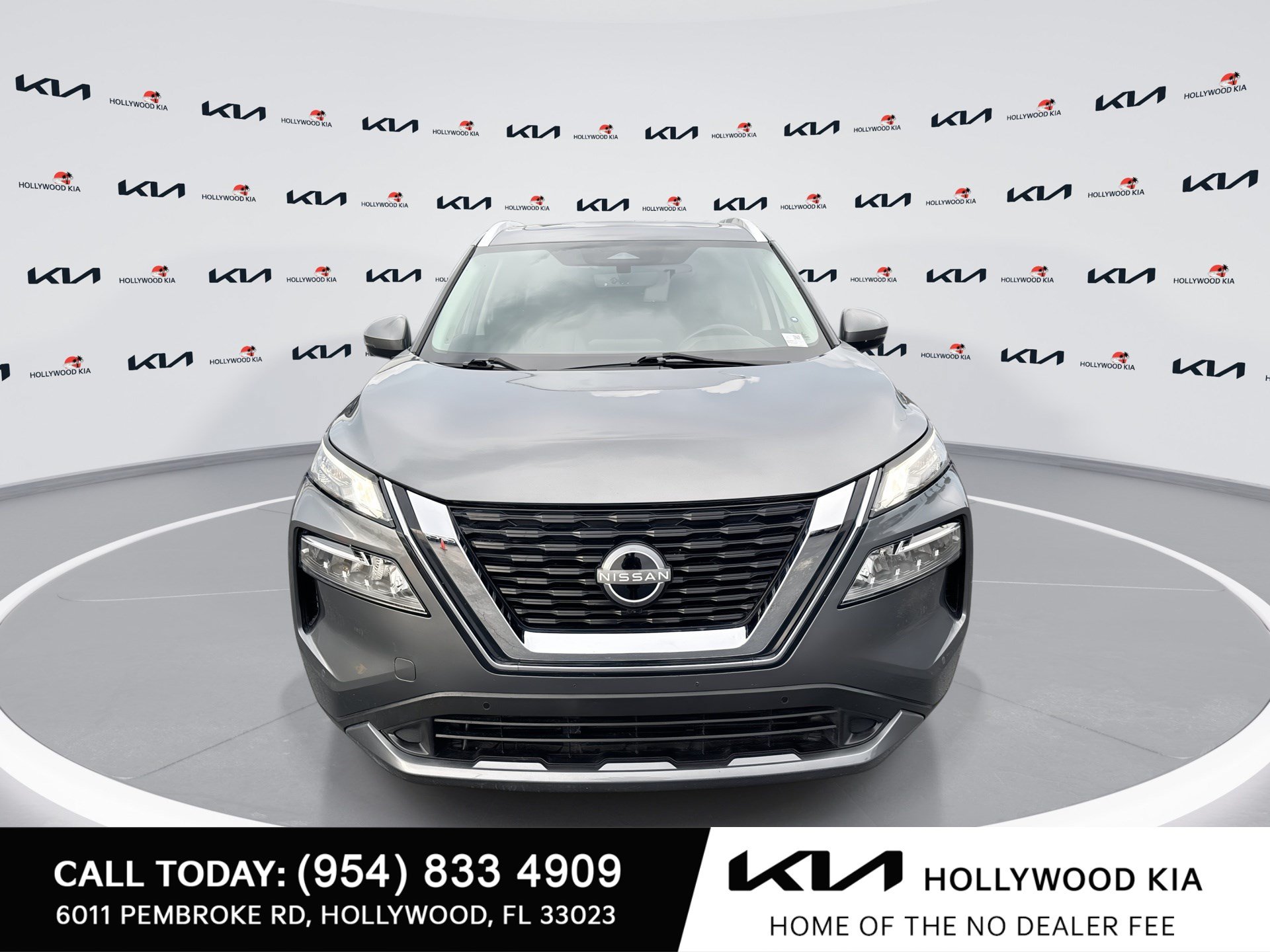 Used 2023 Nissan Rogue SL w/ SL Premium Package FWD image 3