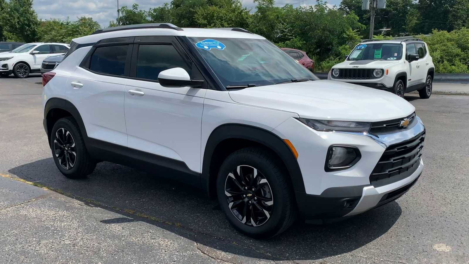 Certified 2022 Chevrolet TrailBlazer LT w/ Convenience Package AWD/4WD image 2