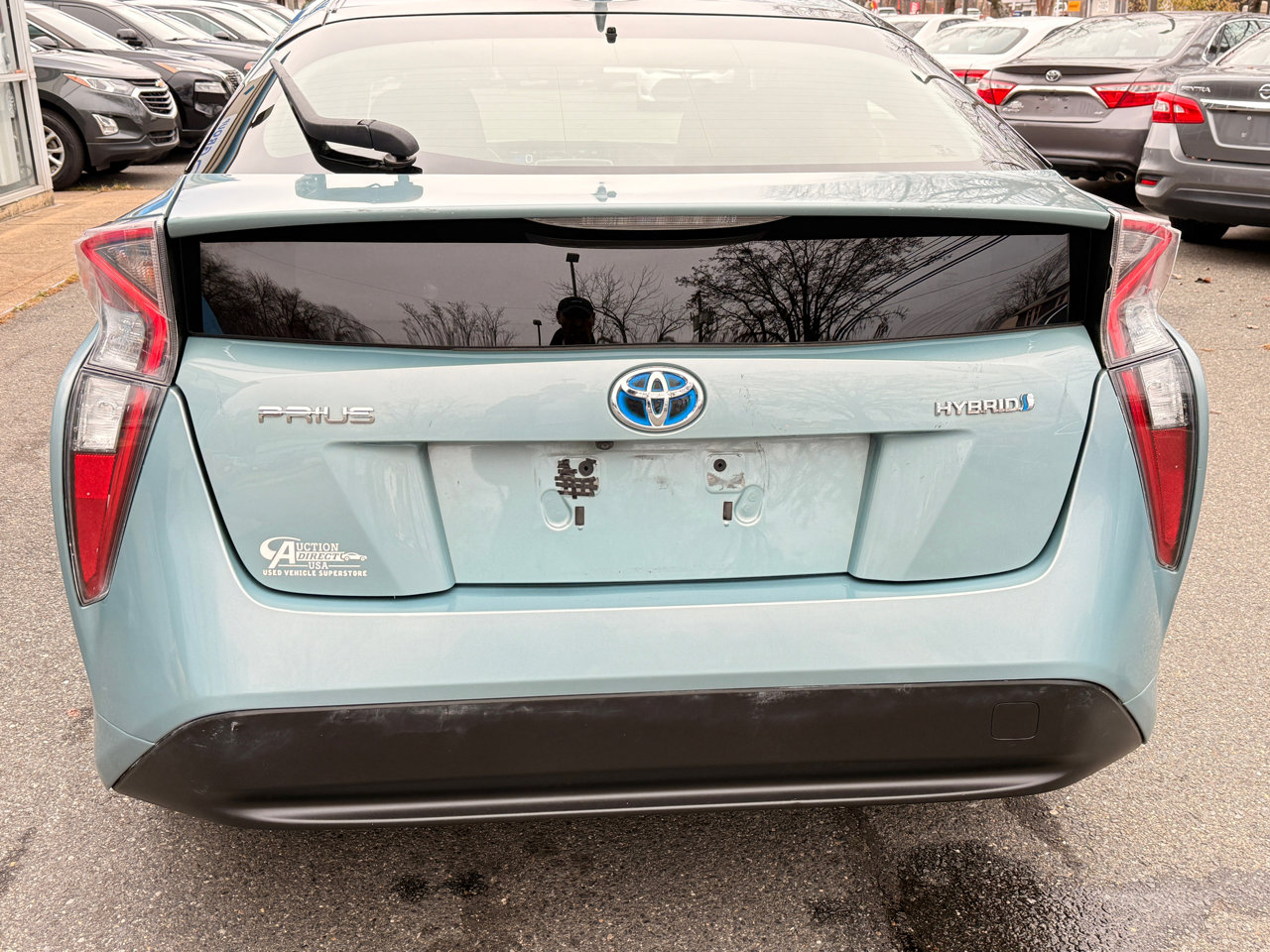 Used 2016 Toyota Prius Two image 6