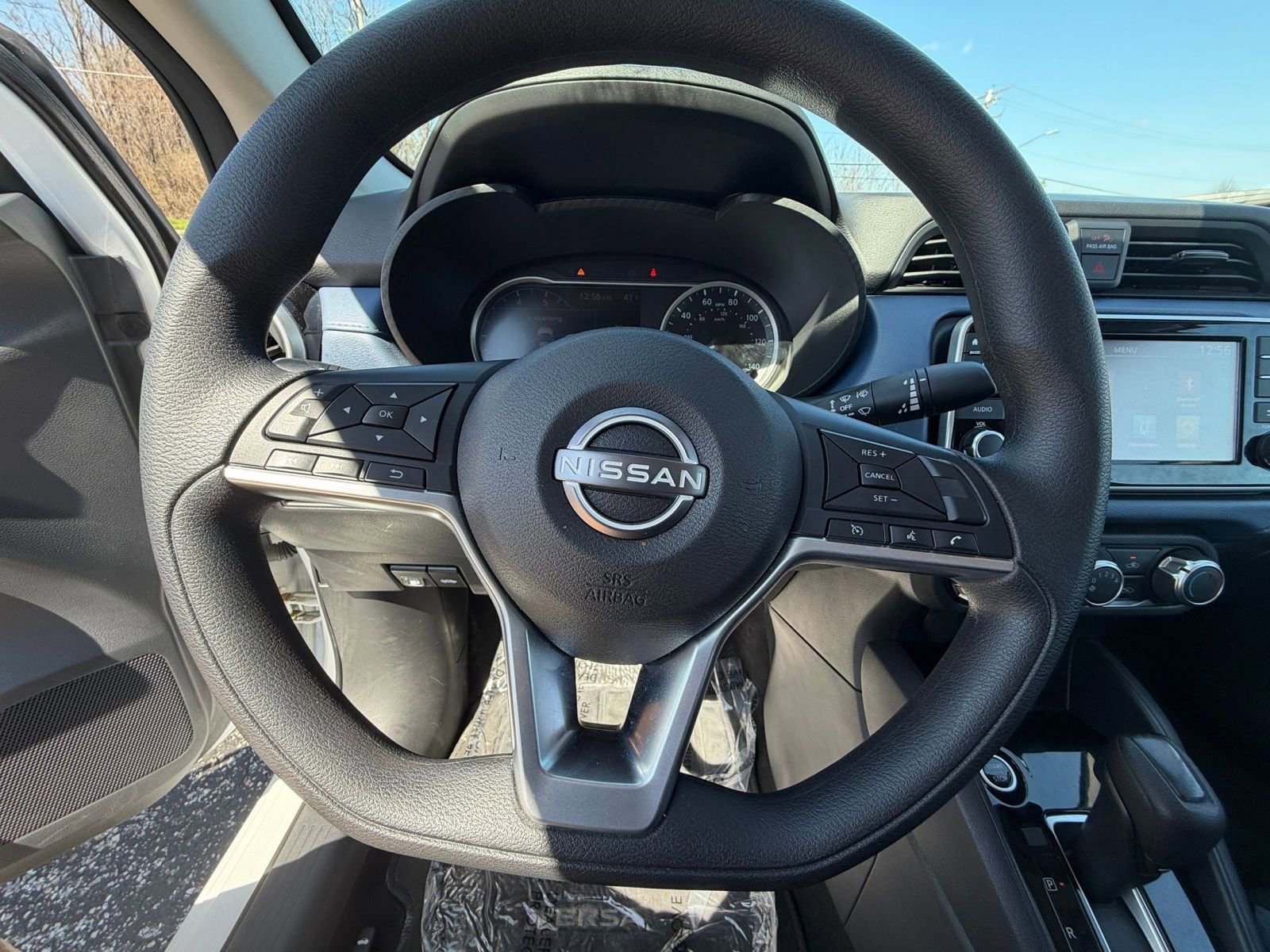 Used 2025 Nissan Versa SV image 30