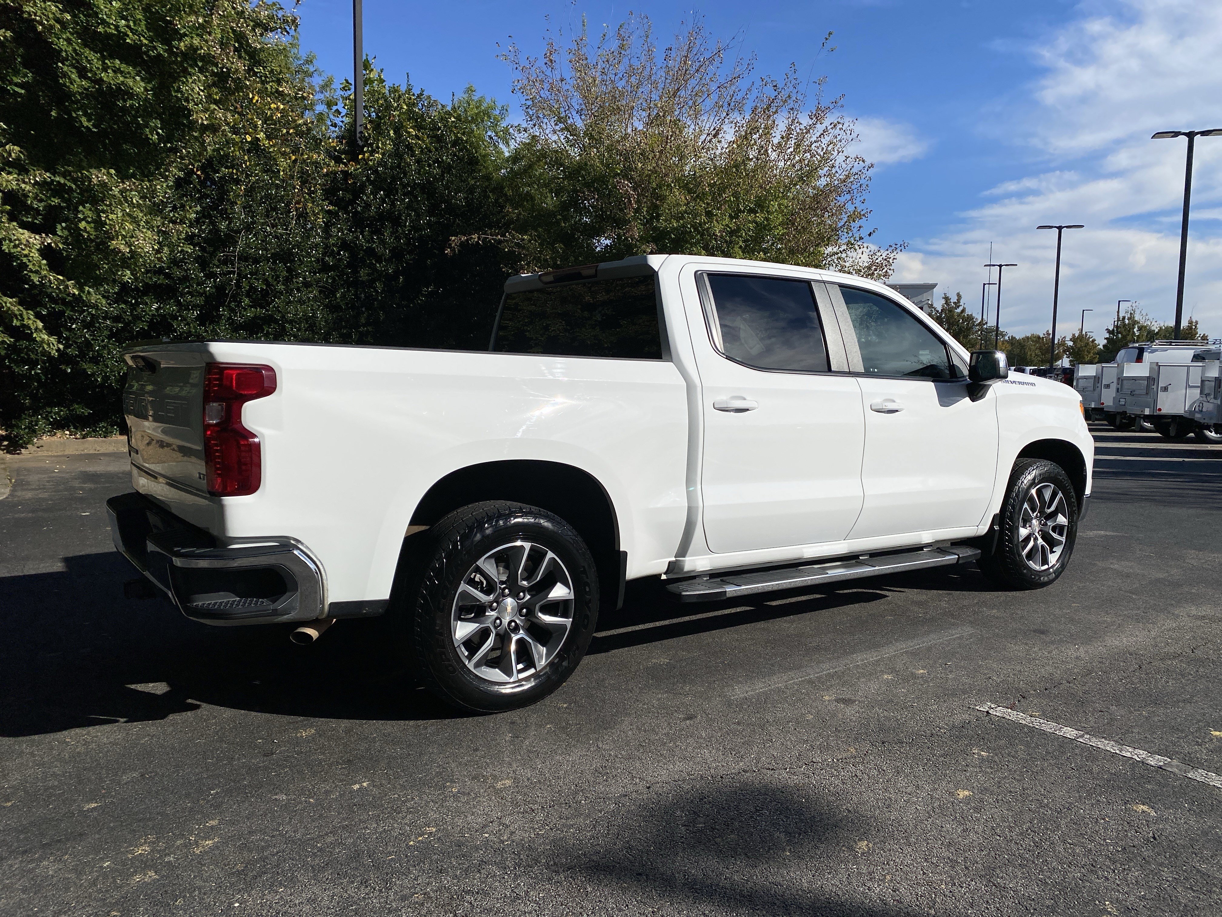 Used 2024 Chevrolet Silverado 1500 LT w/ Protection Package RWD image 9