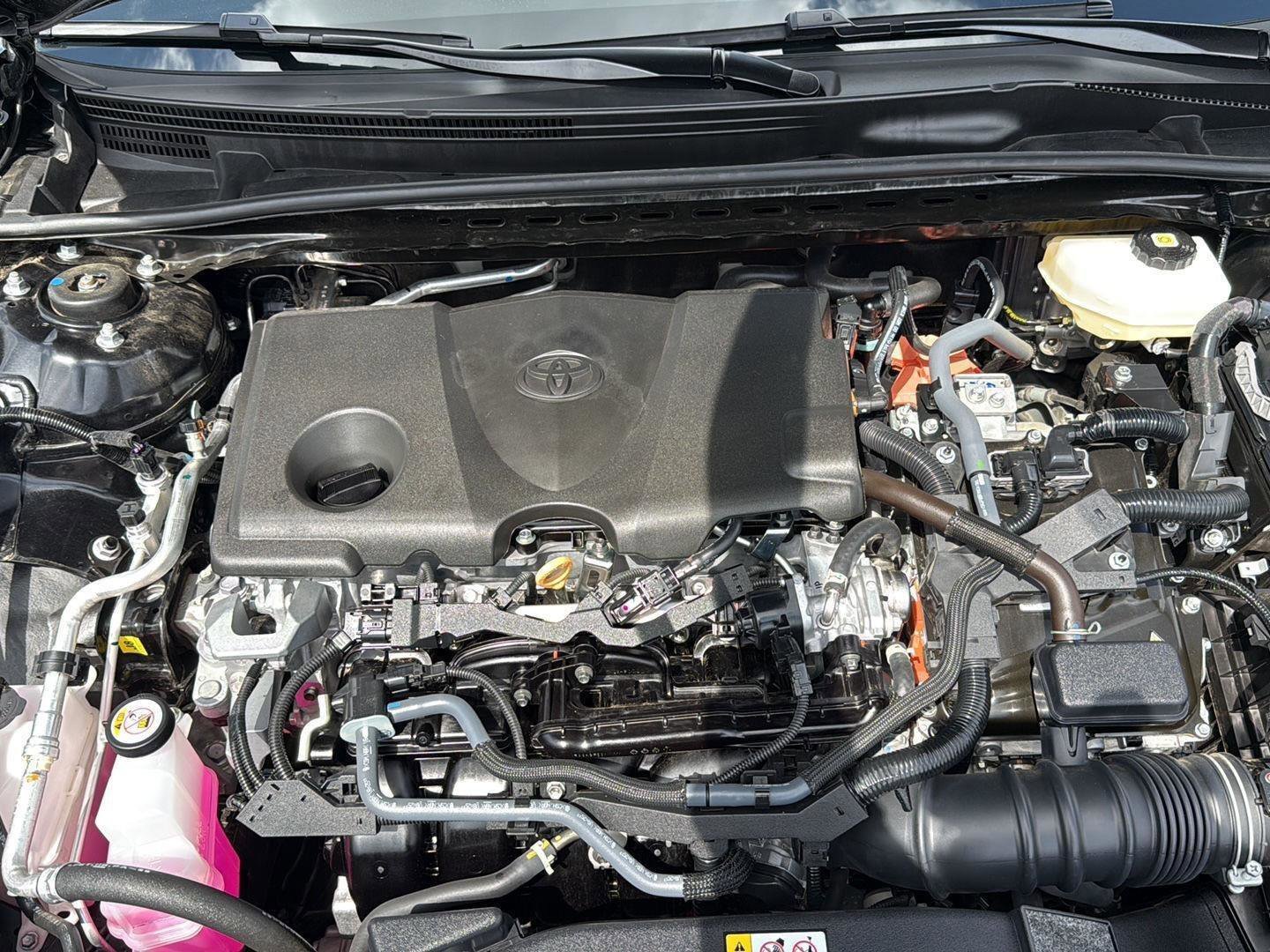 Used 2025 Toyota Camry XSE FWD image 19