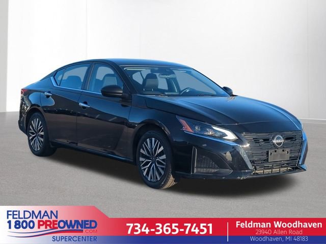 Used 2024 Nissan Altima 2.5 SV image 1