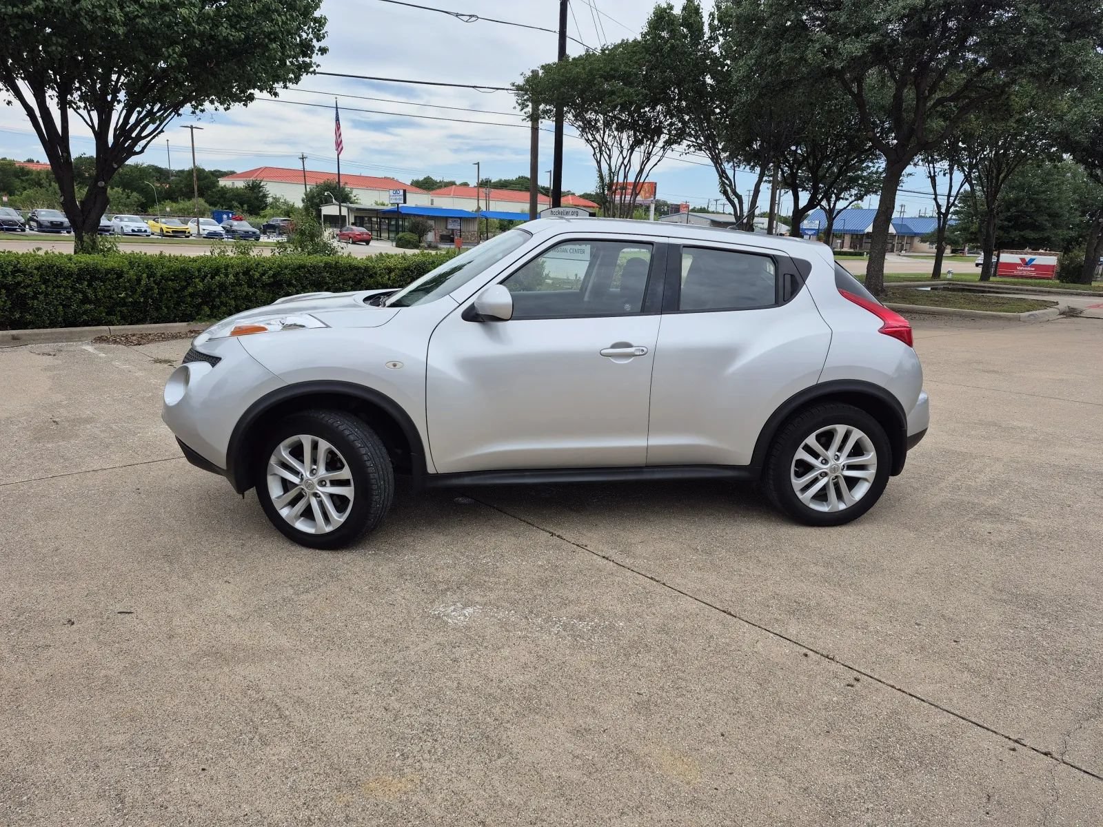 Used 2013 Nissan Juke S AWD/4WD image 2