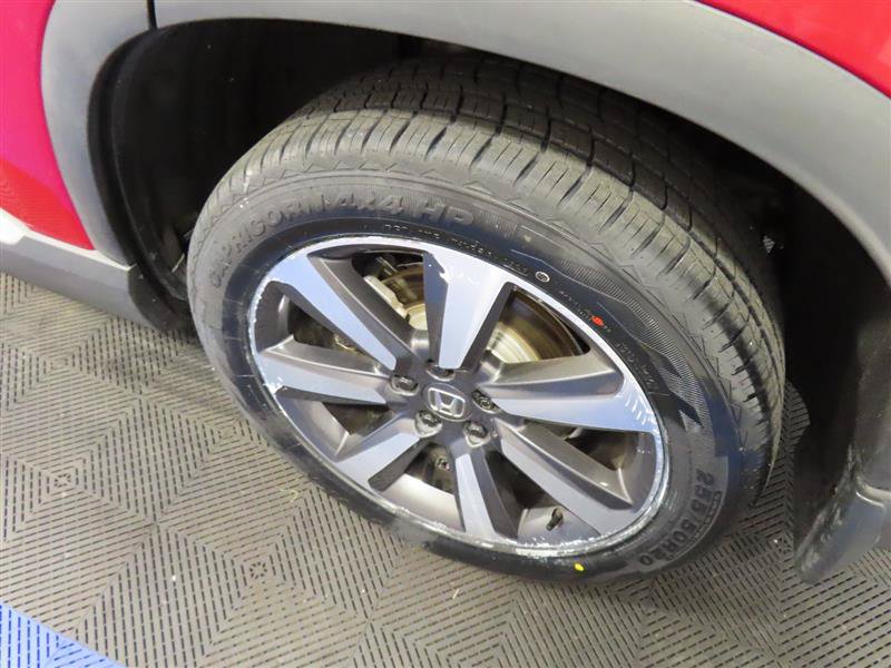 Used 2024 Honda Pilot Touring image 7