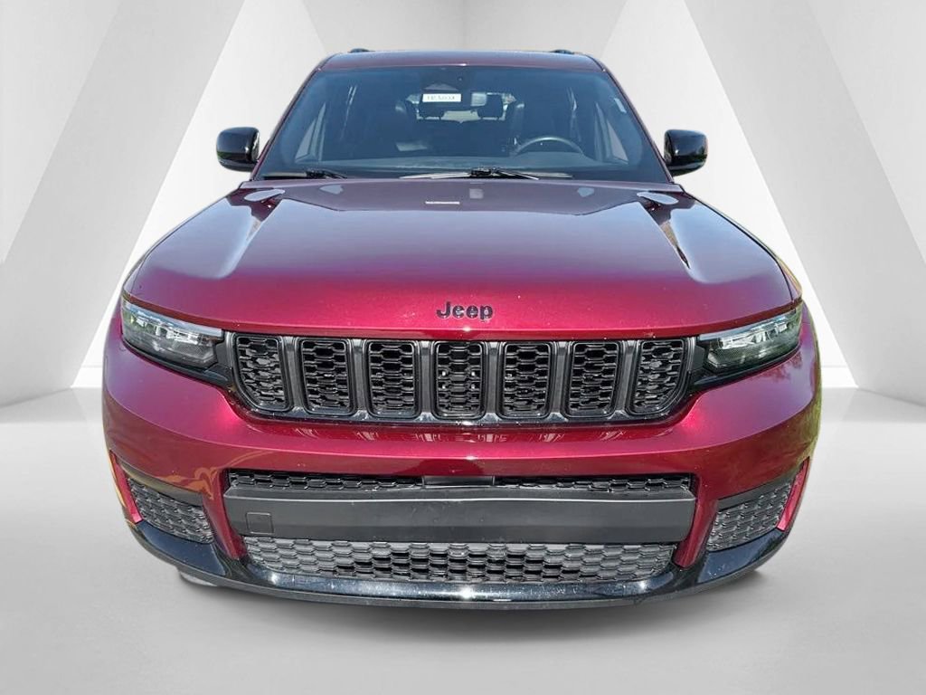 Used 2023 Jeep Grand Cherokee L Laredo image 2