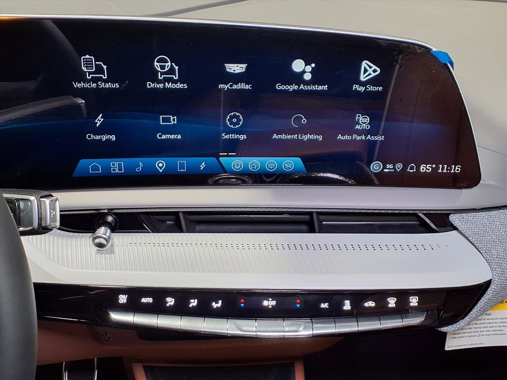 New 2026 Cadillac Optiq Sport 2 image 18