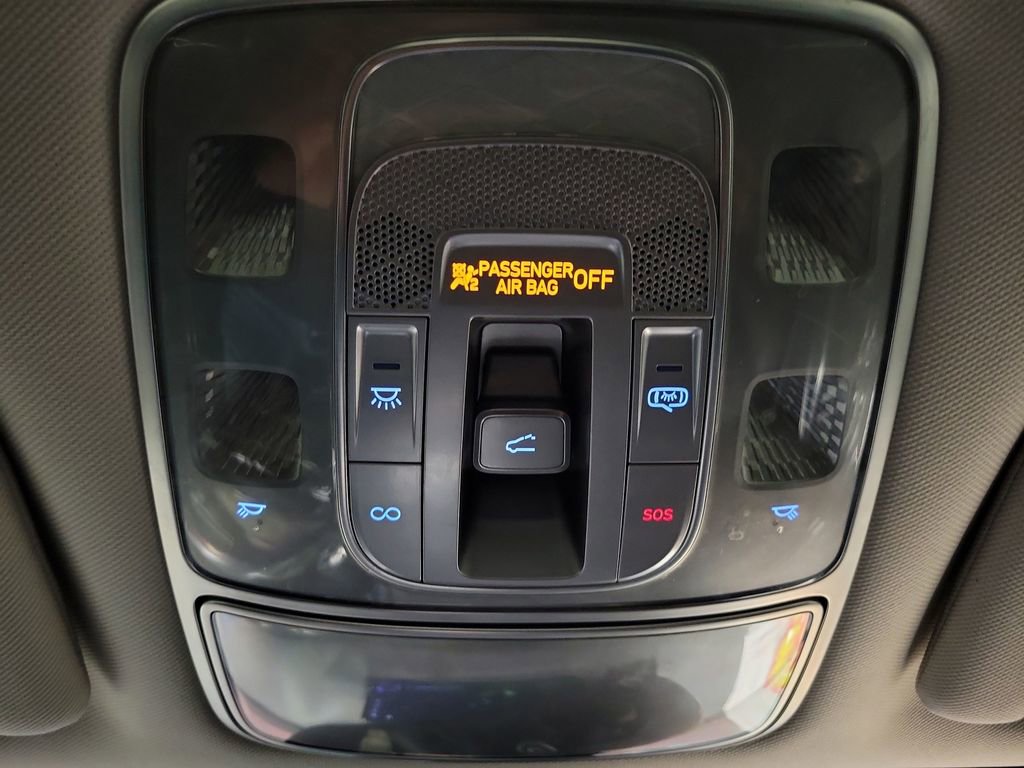 Used 2022 Genesis GV70 2.5T w/ Select Package image 22