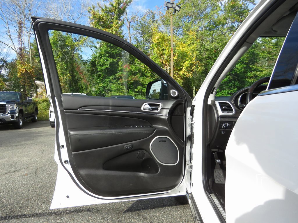 Used 2021 Jeep Grand Cherokee Summit image 10
