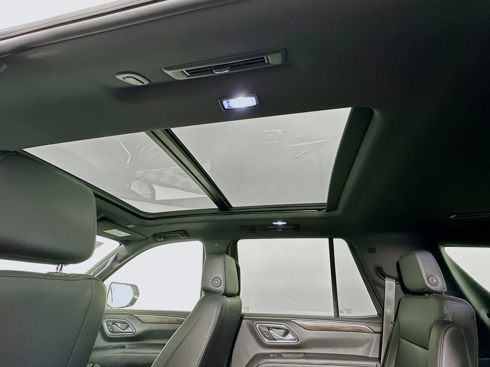 Used 2022 Chevrolet Tahoe LT w/ LT Signature Plus Package image 23