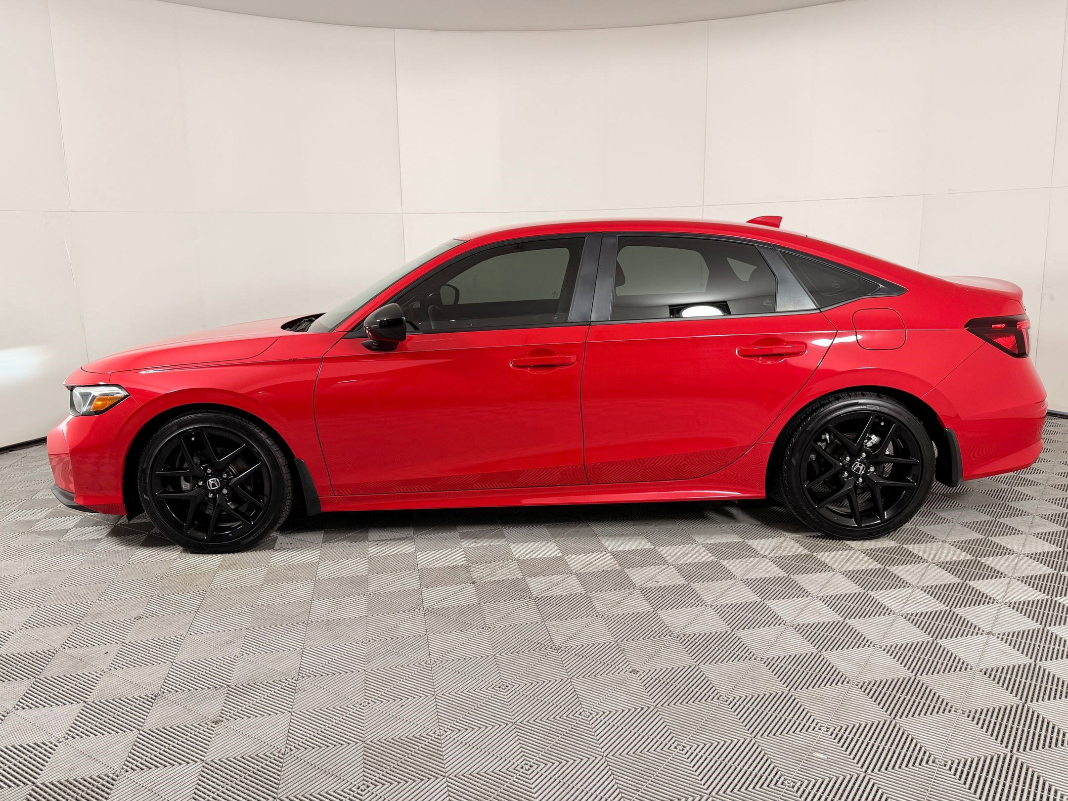 Certified 2025 Honda Civic Sport image 2